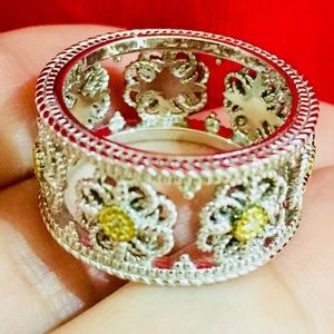 JUDITH RIPKA JR TWO 18K GLD SS DIAMOND FLOWER BAND